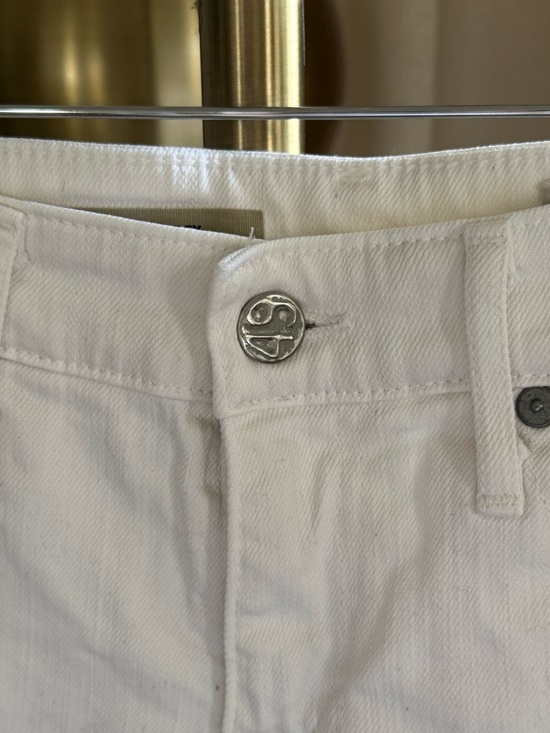 AG Adriano Goldschmied The Hailey Ex-Boyfriend Roll-Up White Shorts | 25 - Picture 3 of 7